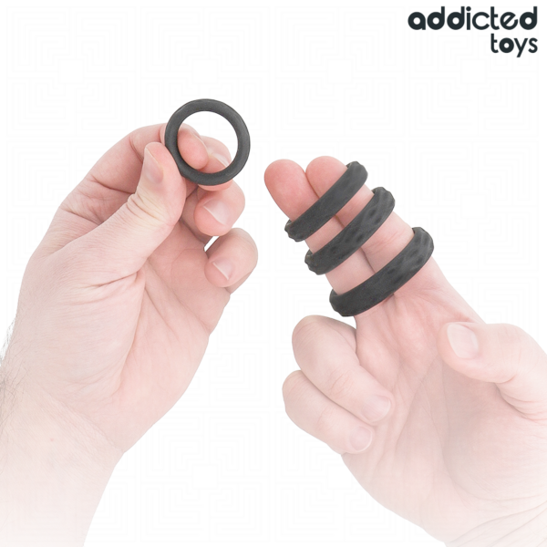 Set štyroch texturovaných erekčných krúžkov Addicted Toys rôznych veľkostí
