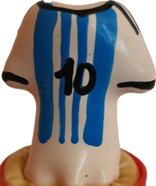Fantazijný kondóm Condomerie Messi Shirt No. 10, maľovaný ručne
