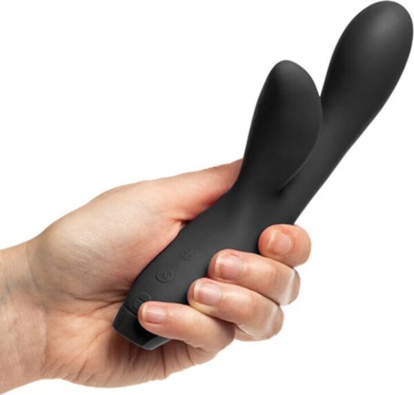 Rabbit vibrátor Je Joue Hera Flex v čiernej farbe s ramenom na klitoris